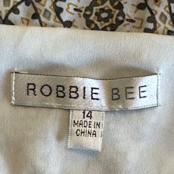 Robbie Bee | Sleeveless Geo/Floral Print Belted Midi Dress, Size 14 - Picture 5 of 12